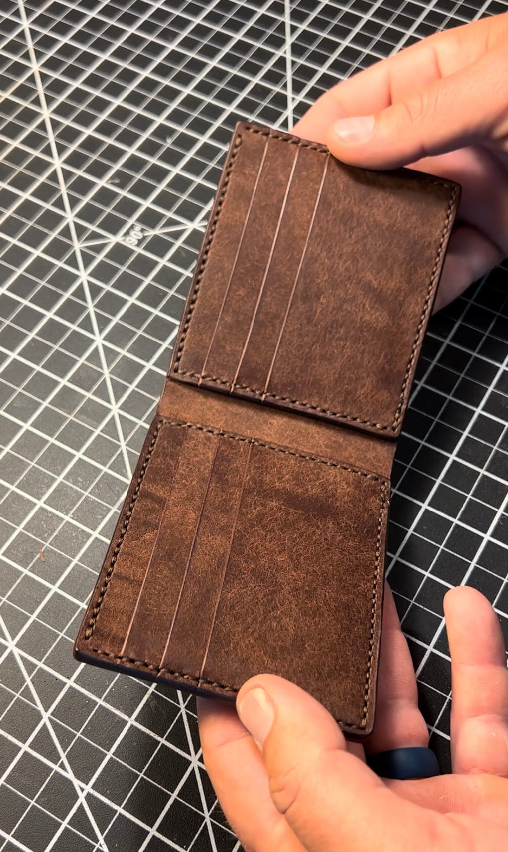 Classic Bi-Fold